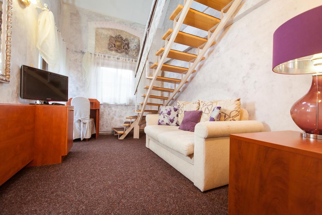 Bonato Hotel Наход Экстерьер фото