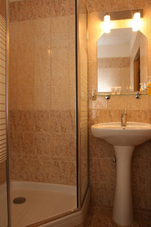 Bonato Hotel Наход Номер фото